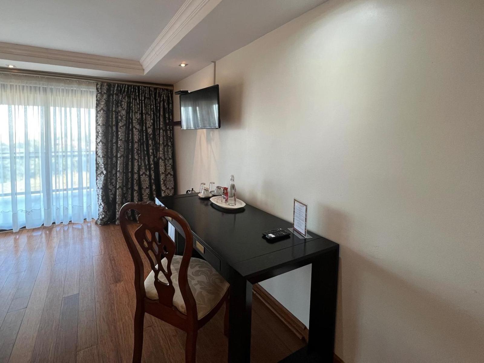 Kalashe Bed & Breakfast East London Zimmer foto